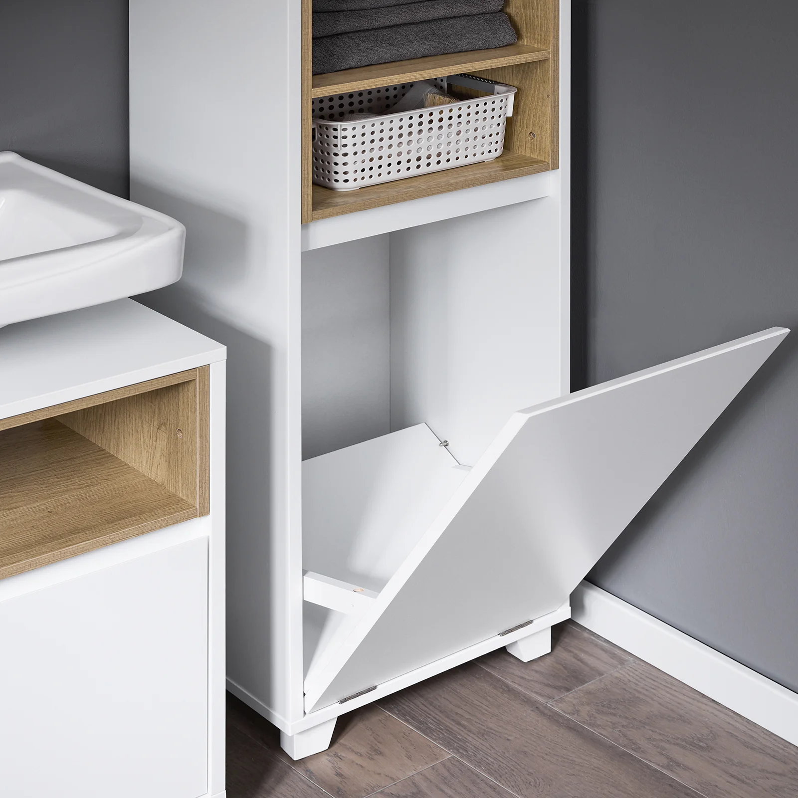 SoBuy BZR146-W Armario de Suelo para Baño con 2 estantes y 1 Cesto para Ropa Sucia Blanco - Image 8