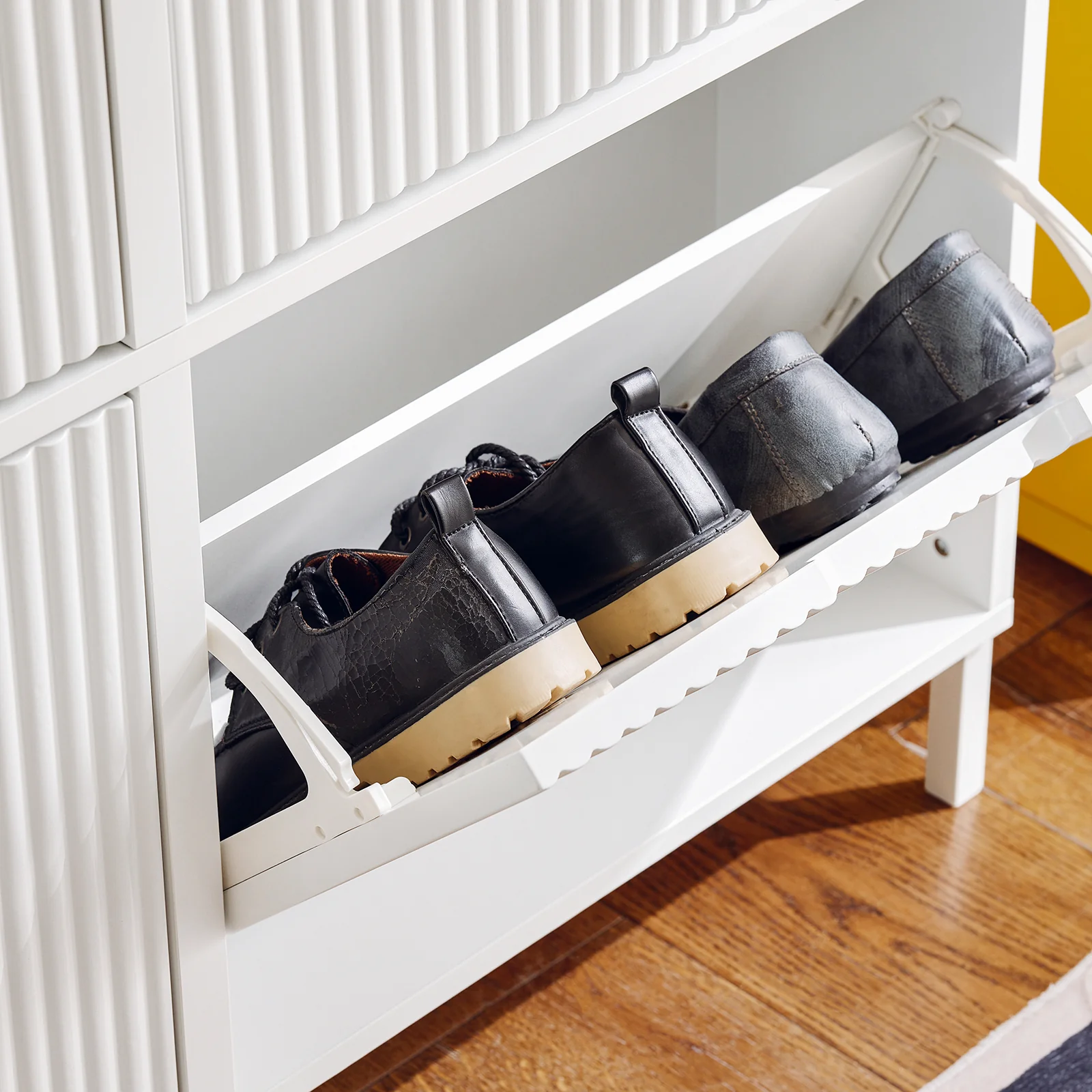 SoBuy FSR177-L-W Organizador para Zapatos con 4 Solapas Blanco 100x19x91 cm - Image 7