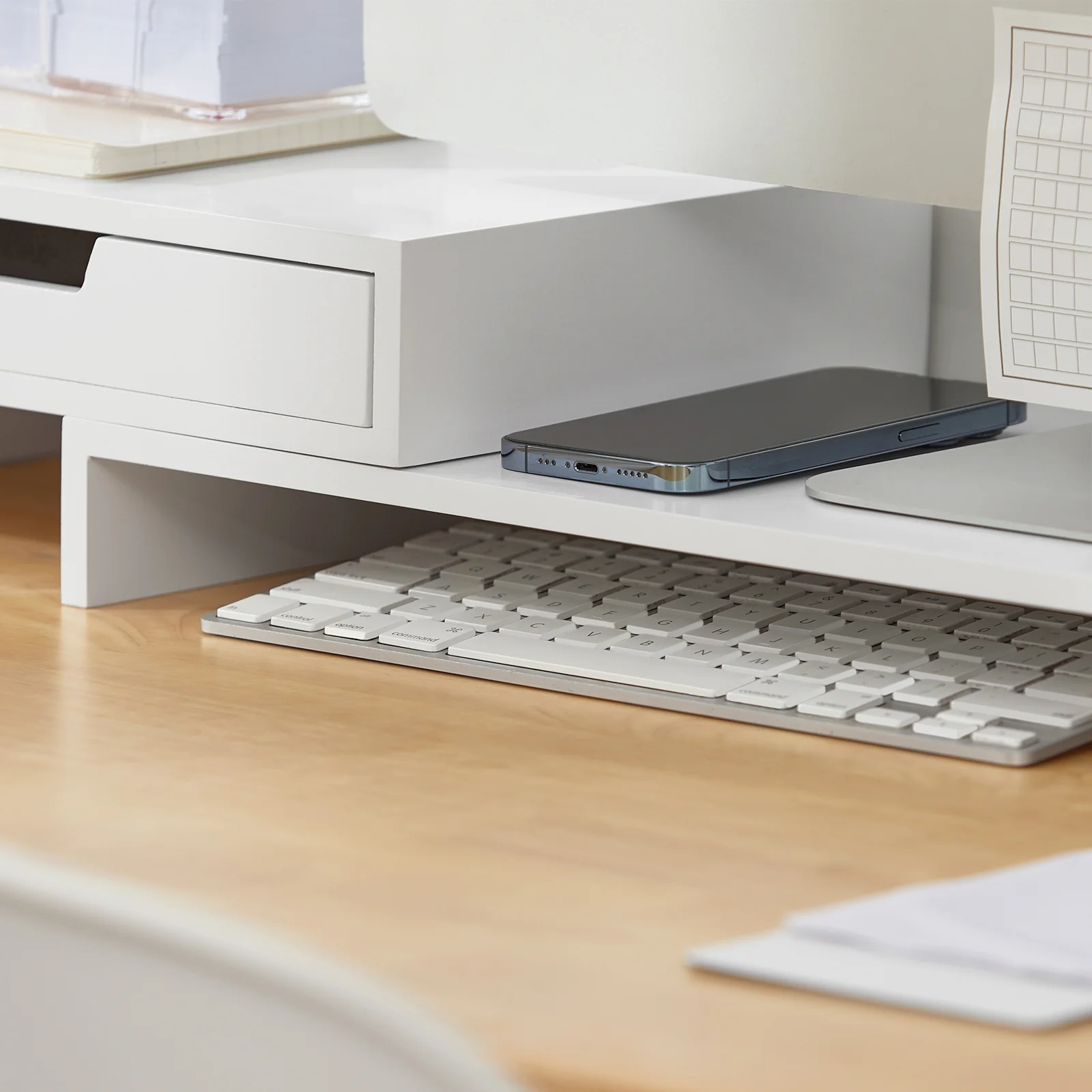 SoBuy BBF04-W Soporte del Monitor Giratorio con 2 cajones Blanco - Image 9