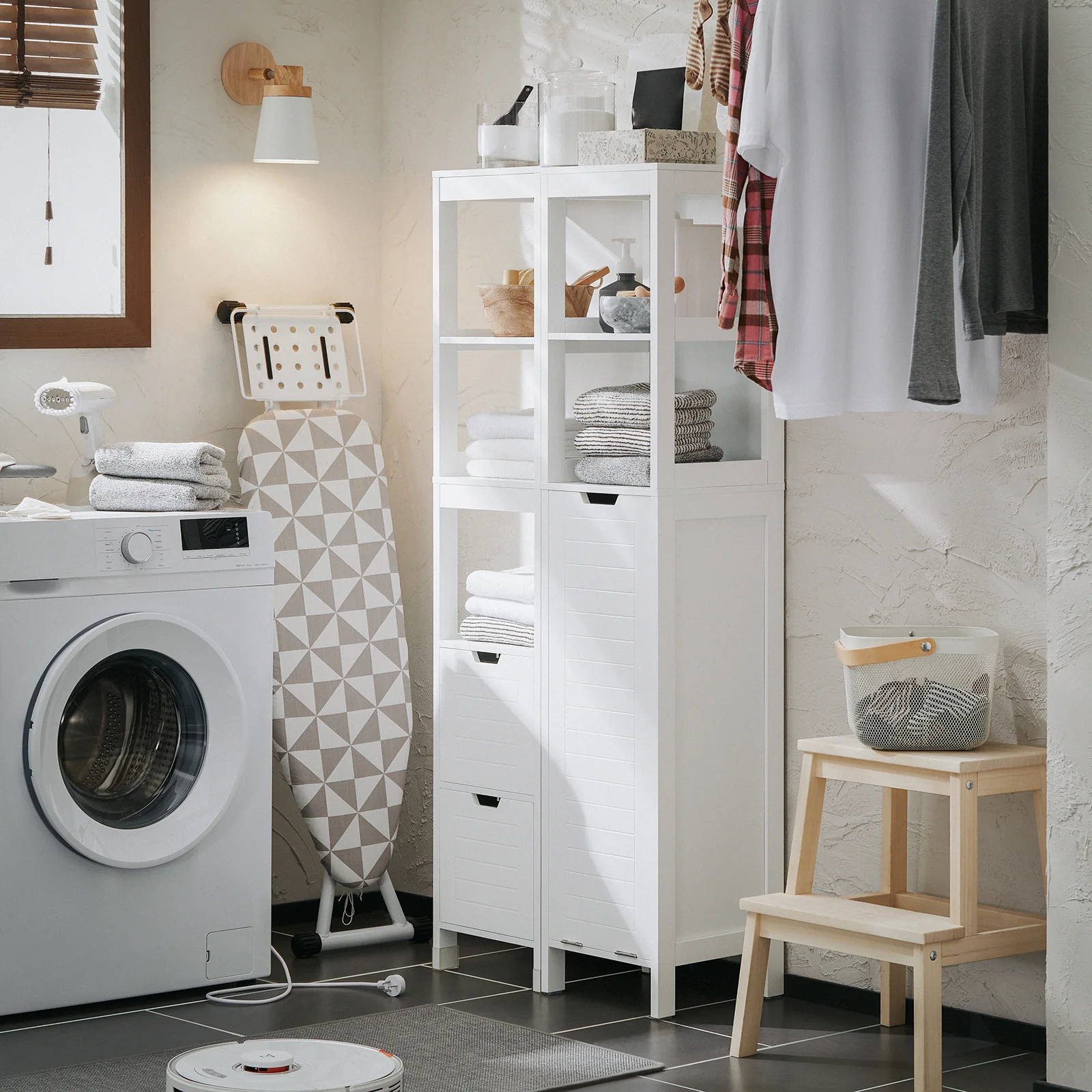 SoBuy BZR123-W Mueble Columna de Baño con 1 Cesto para Ropa Sucia y 2 Estantes - Image 5