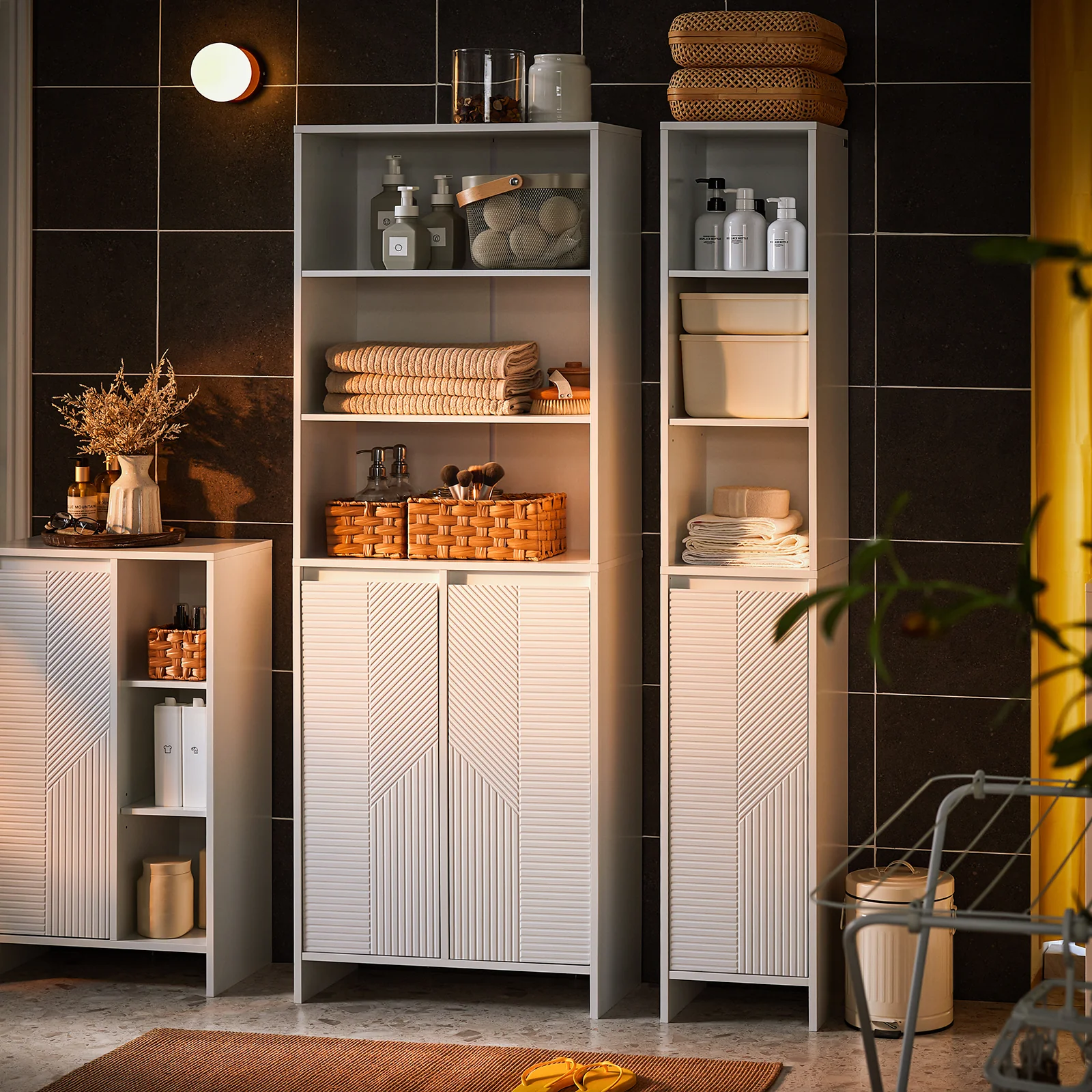 SoBuy BZR155-W Armario Alto de Baño con 2 Puertas 3 Estantes y 2 Cestos Blanco - Image 2