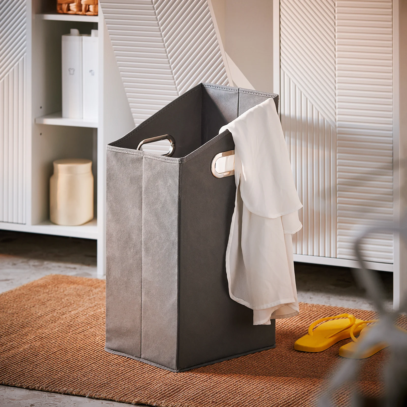 SoBuy BZR155-W Armario Alto de Baño con 2 Puertas 3 Estantes y 2 Cestos Blanco - Image 6