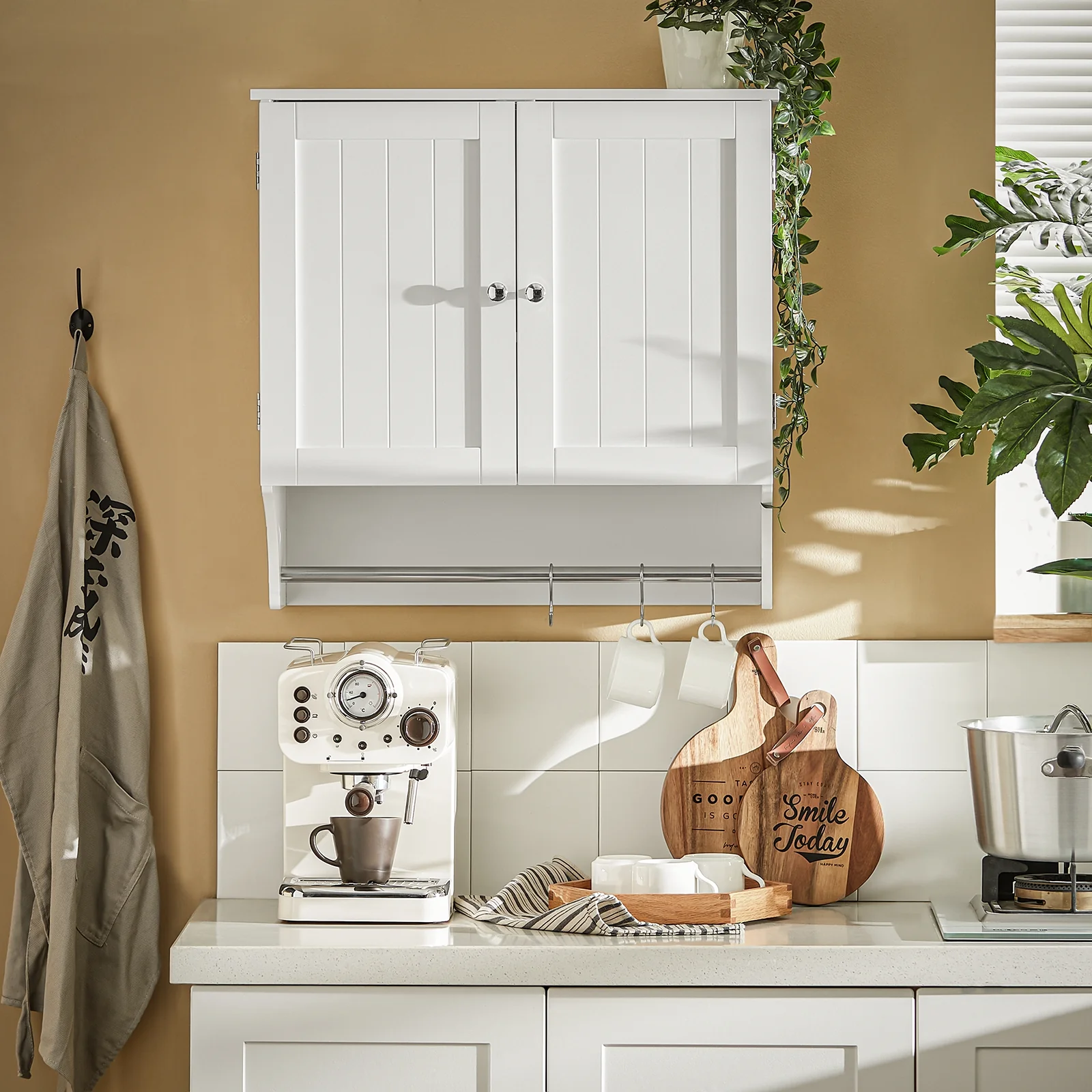 SoBuy BZR84-W Mueble de Pared con 2 Puertas 1 Toallero Blanco - Image 5