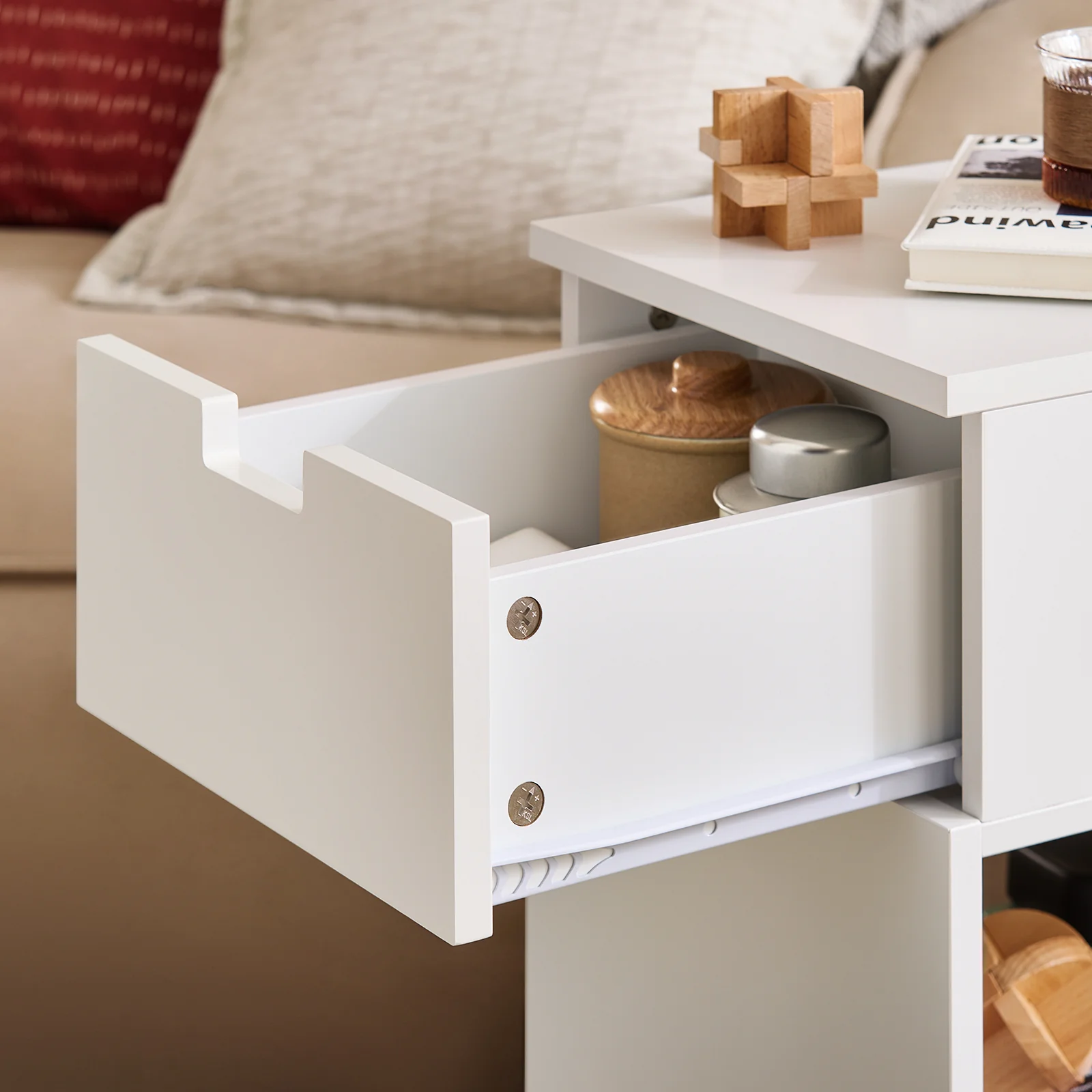 SoBuy FBT134-W Mesa Auxiliar con 1 Cajón y 2 Compartimentos 70 x 30 x 61 cm - Image 6