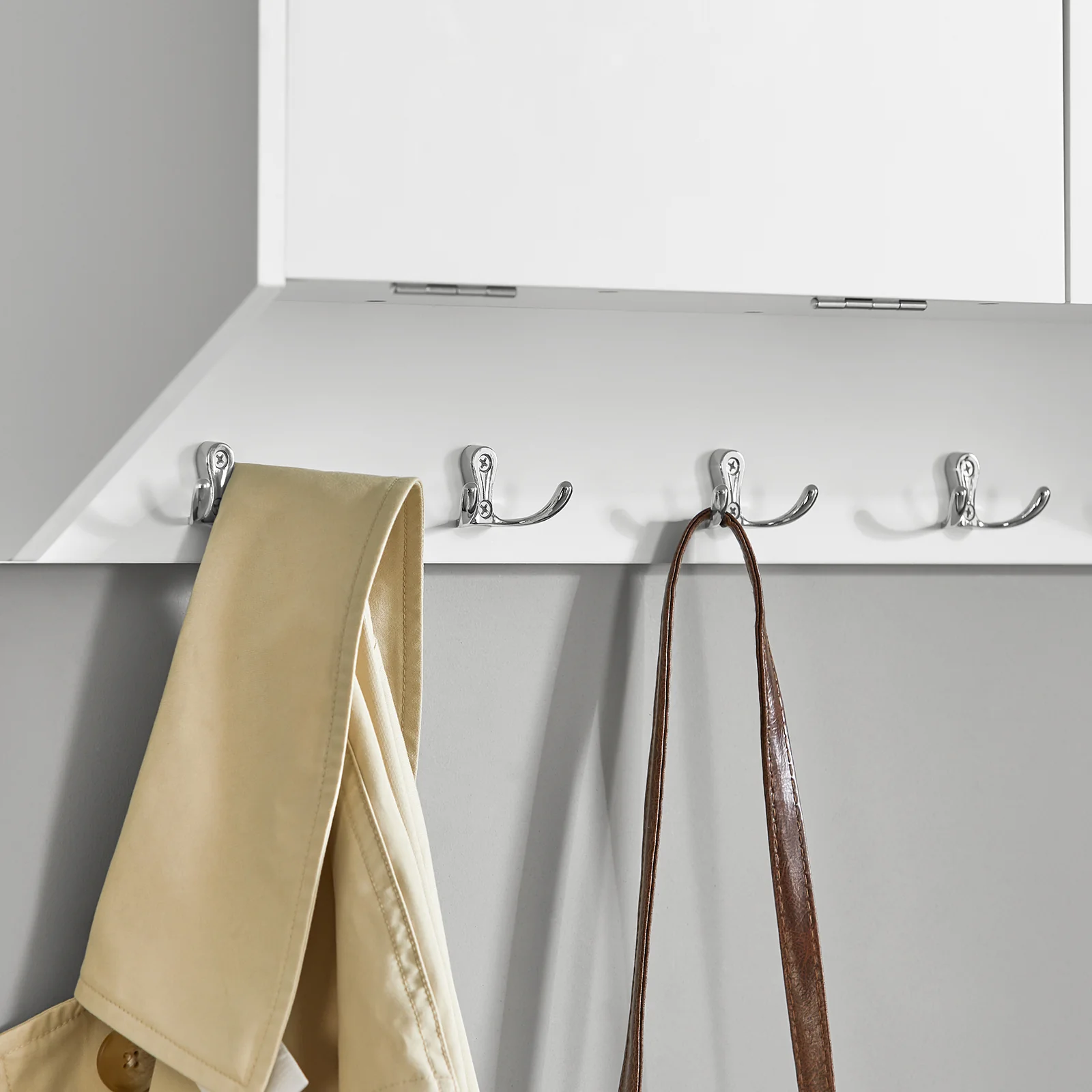 SoBuy FHK24-W Perchero de Pared con 2 Puertas y 5 Ganchos - Image 7