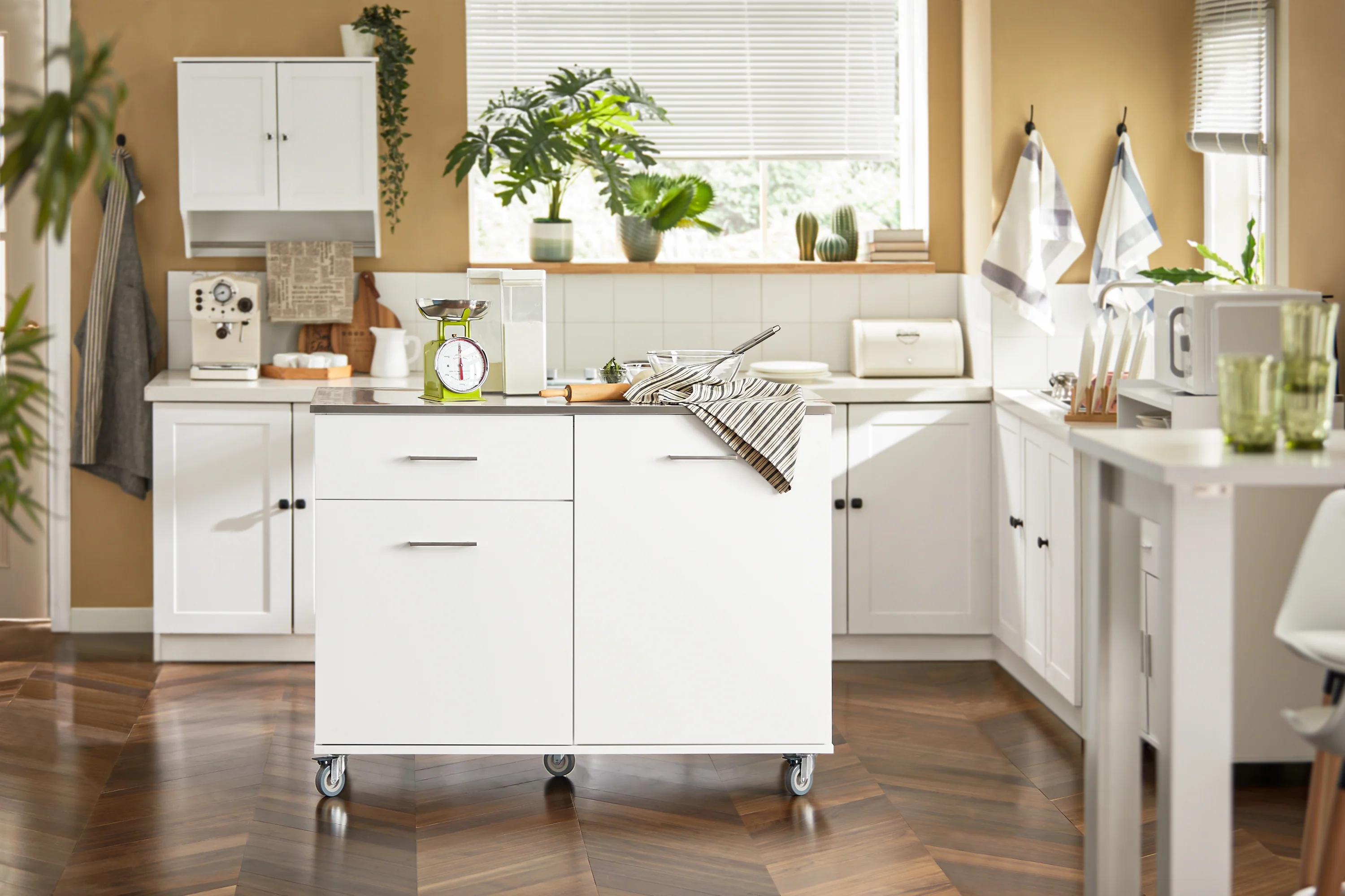 SoBuy FKW117-W Isla de Cocina móvil con 1 Cajón y 2 Puertas 120 x 56 x 90 cm Blanco - Image 9
