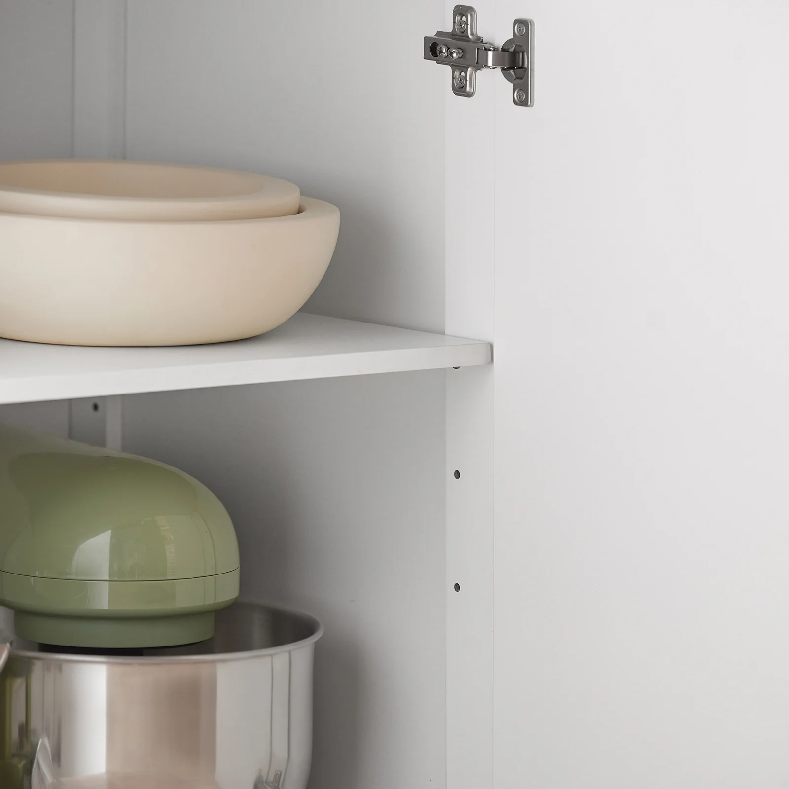SoBuy FKW119-WN Carrito Auxiliar de Cocina con 2 Puertas 1 Cajón 1 Toallero - Image 7