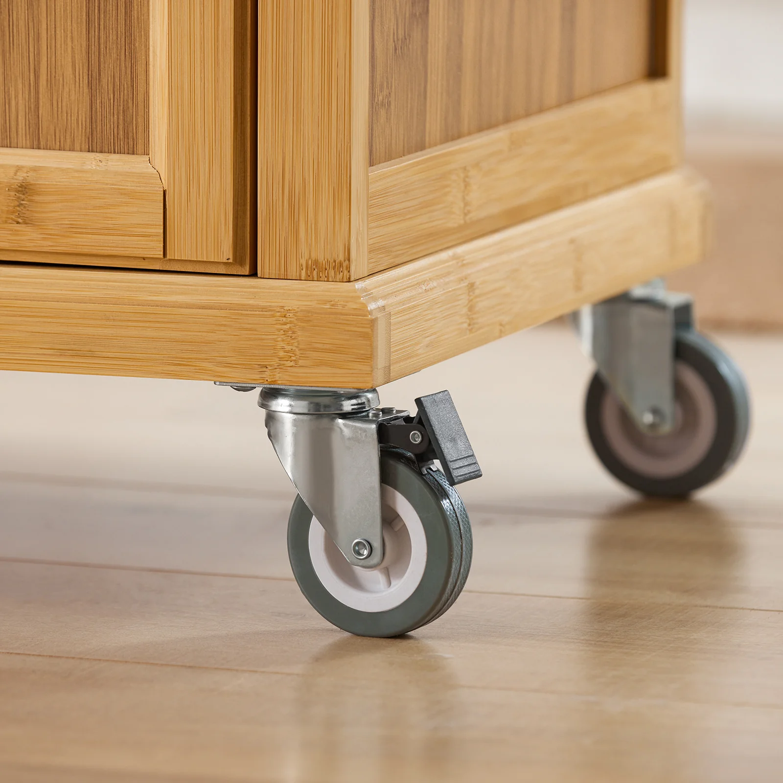 SoBuy FKW70-N Isla de Cocina con ruedas con 4 cajones y 2 Puertas - Image 7