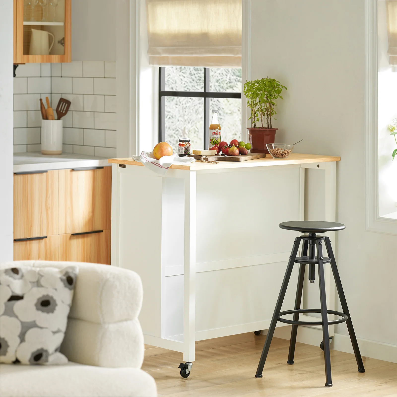 SoBuy FKW74-WN Carrito de Cocina con 2 cajones y 2 Estantes Blanco - Image 4