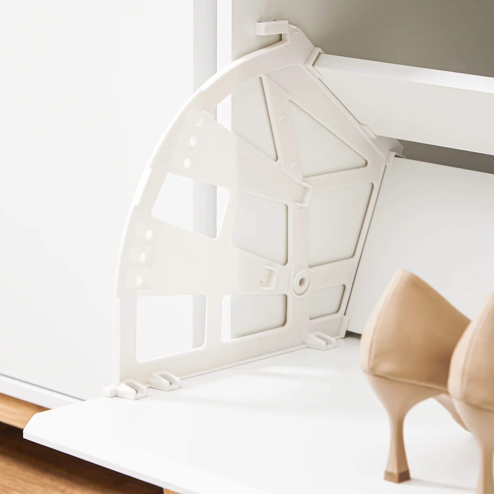 SoBuy FSR191-WN Banco Zapatero Mueble para Pasillo con 1 Hoja abatible y 1 cojín - Image 9