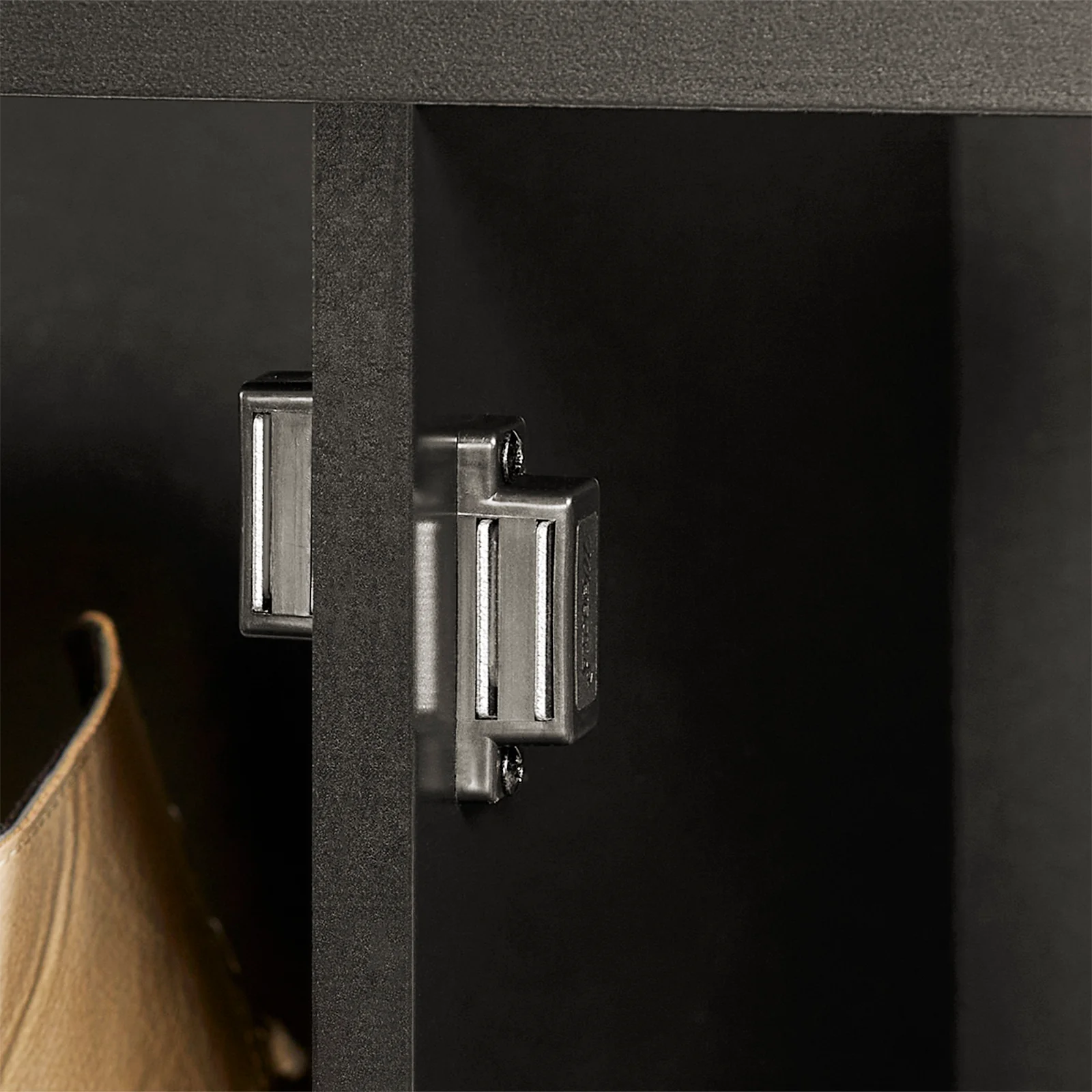 SoBuy FSR63-II-SCH Banco Zapatero con Asiento y Almacenaje con 2 Puertas Negro - Image 9