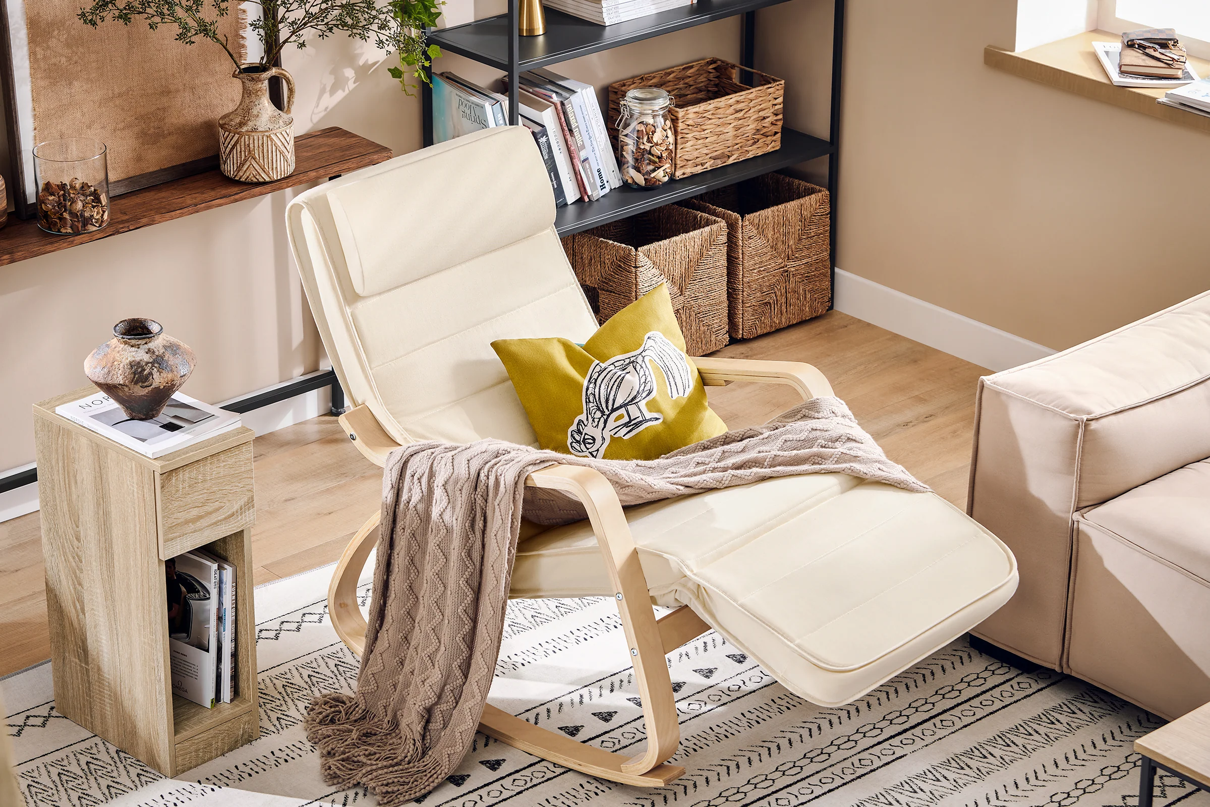 SoBuy FST16-W Sillón Mecedora Tumbona con Reposapios Ajustable Beige - Image 5