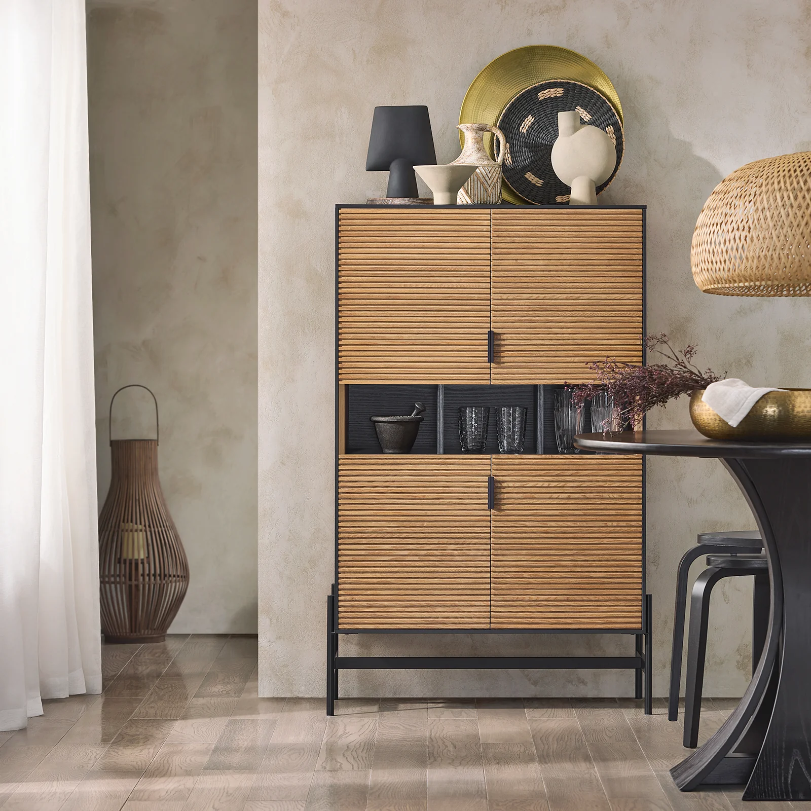 SoBuy HFSB03-SCH Aparador para Salón Comedor con 4 Puertas y 3 Compartimentos - Image 2