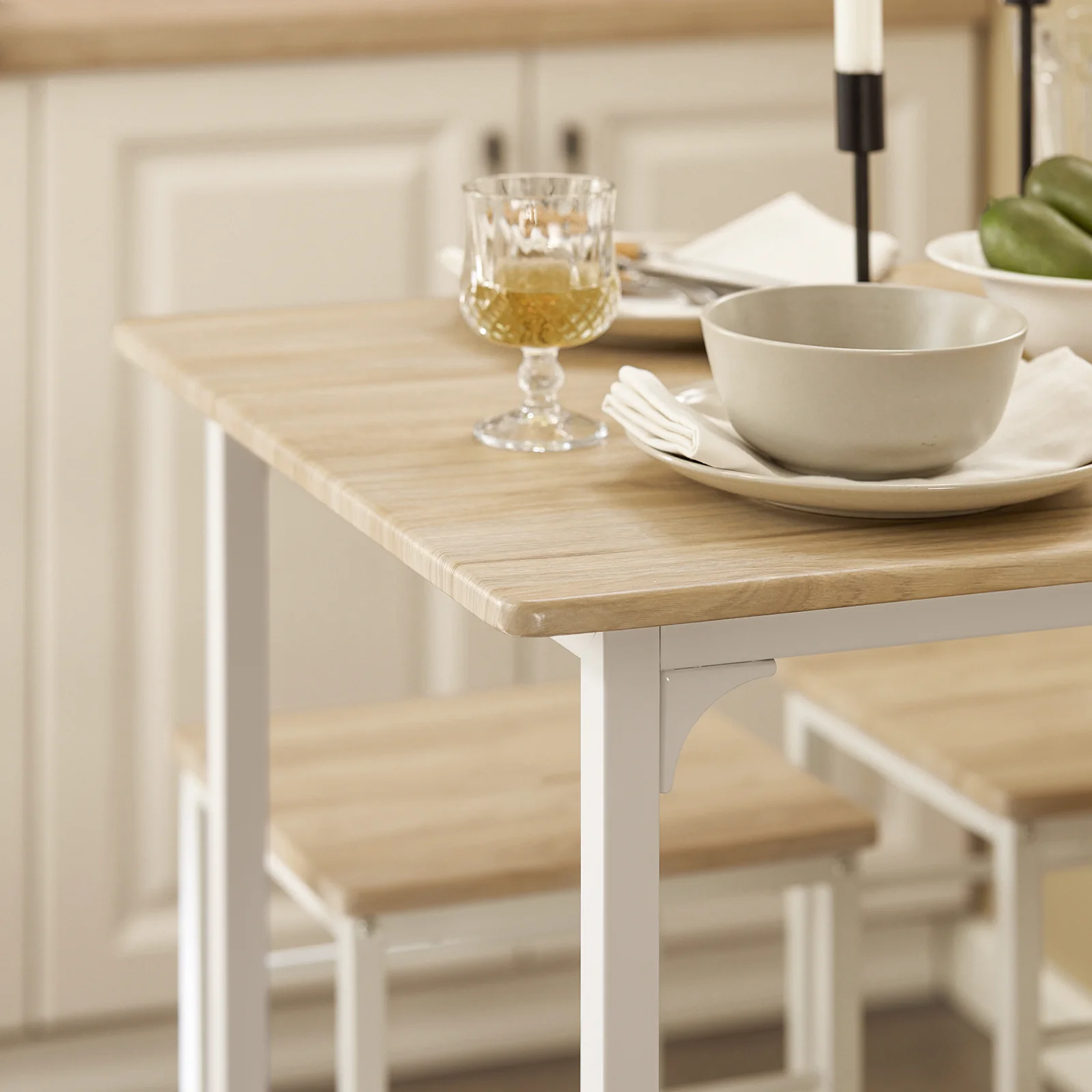 SoBuy OGT11-WN Juego de Mesa Alta 100cm y 4 Taburetes Apilables Blanco Industrial - Image 6